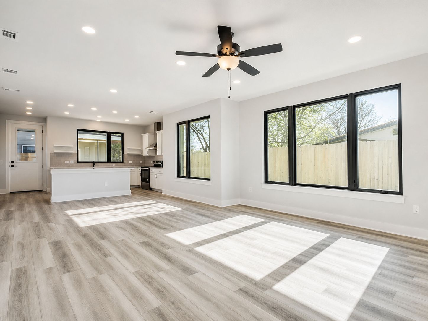 Open Kitchen & Living